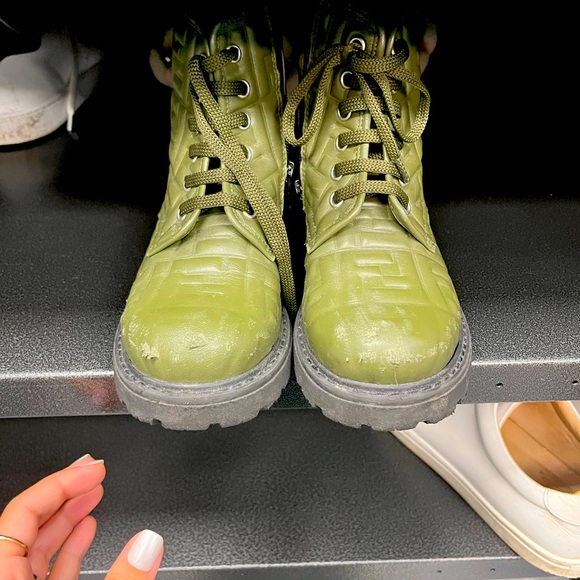 Authentic Kids Fendi booties - Picture 2 of 5